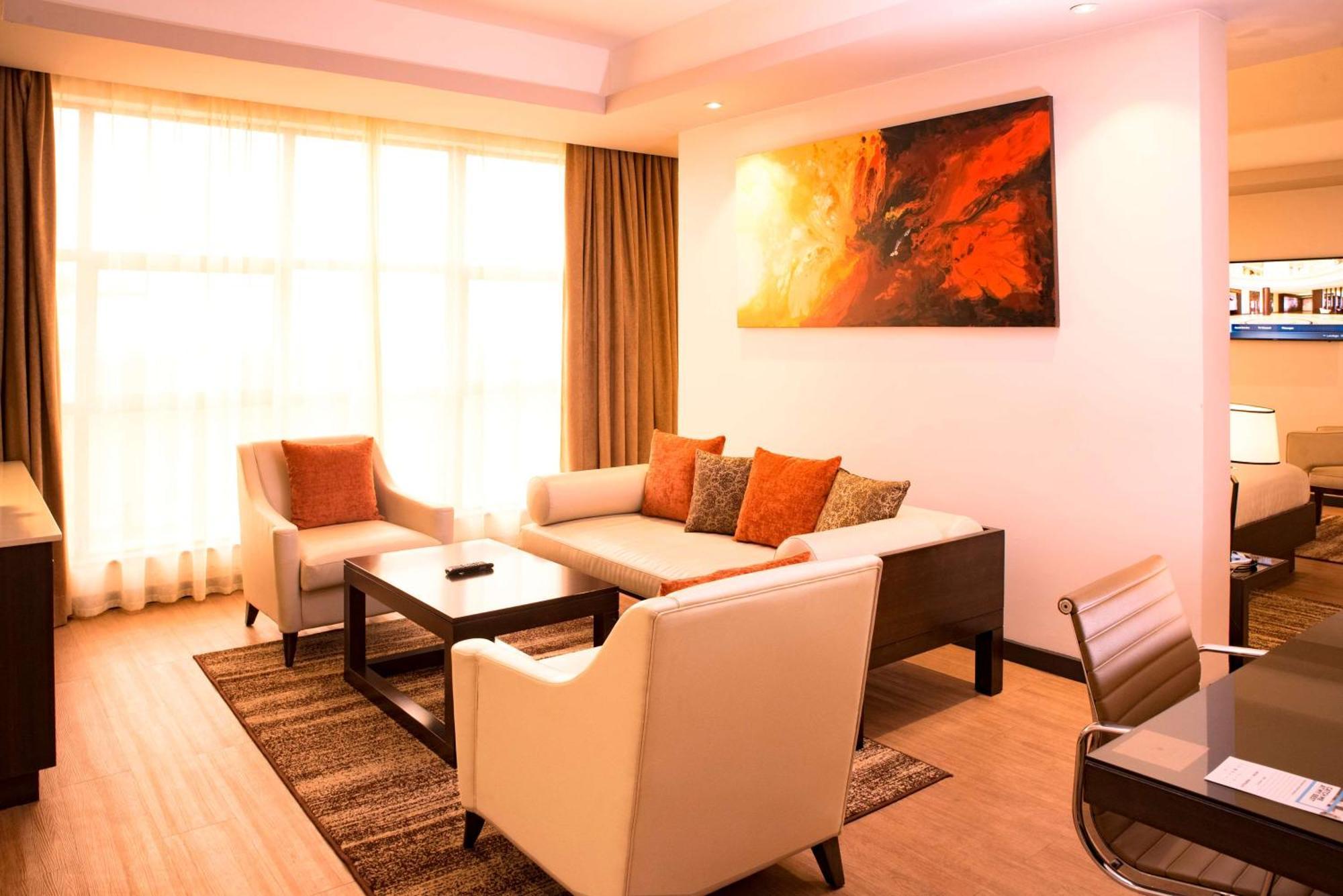 Hotel Doubletree By Hilton Nairobi Zewnętrze zdjęcie